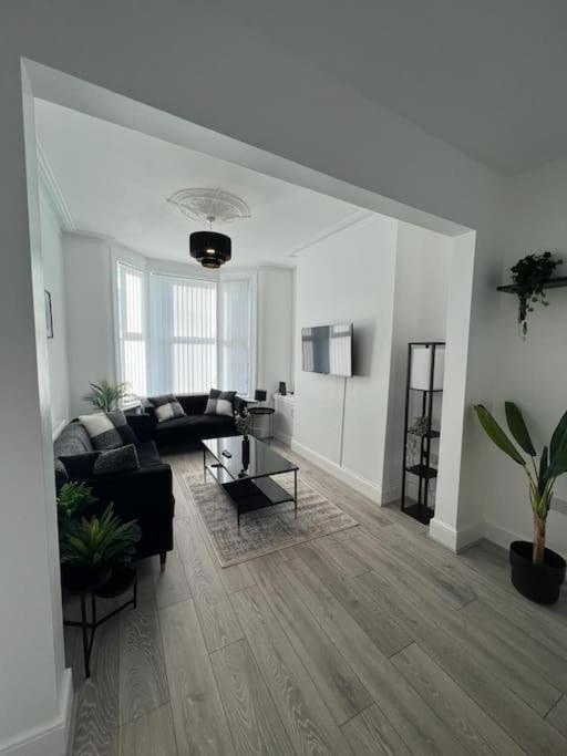 Beautiful Anfield Family Home 利物浦 外观 照片