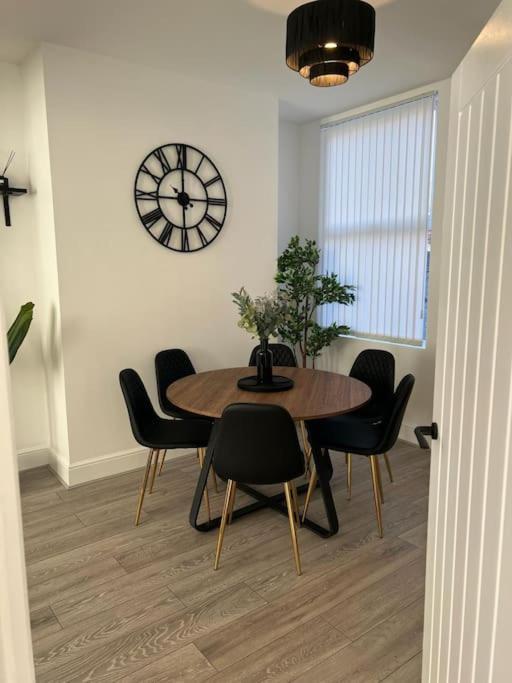 Beautiful Anfield Family Home 利物浦 外观 照片