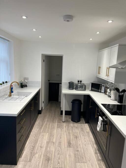 Beautiful Anfield Family Home 利物浦 外观 照片
